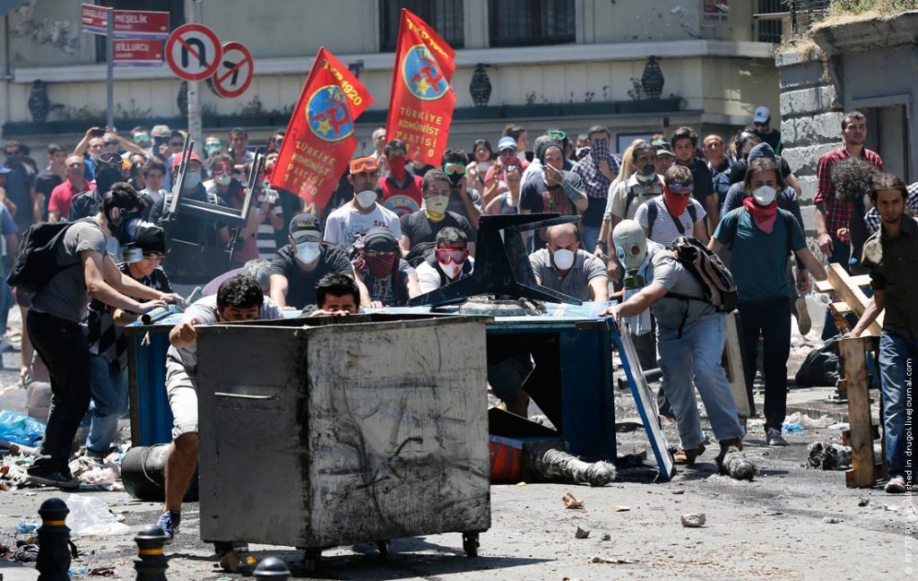 Массовые протесты и беспорядки в Стамбуле в 2013 году